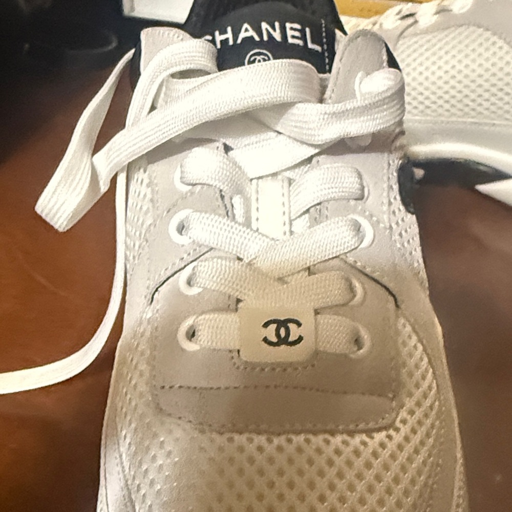 Chanel white and Black Tennis - Picture 4 of 8